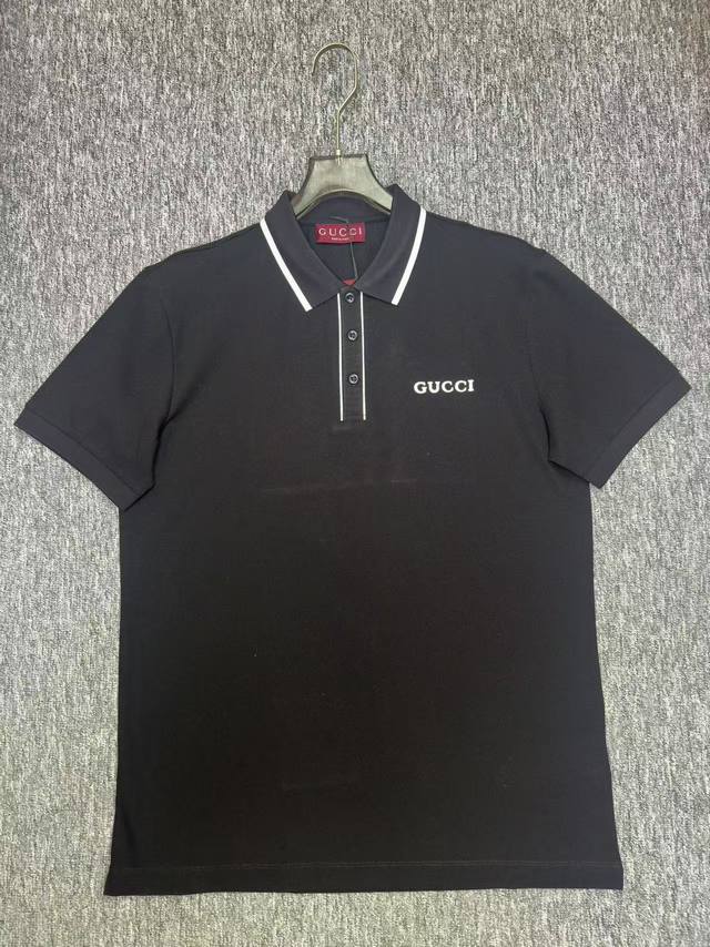 Cucci 25早春新款Polo衫 Cucci撞色男士翻领 Polo衫 精选定制 Pique中珠面料，干爽及更耐洗 有非常好的透气性和透湿性 手感柔软 弹性与垂
