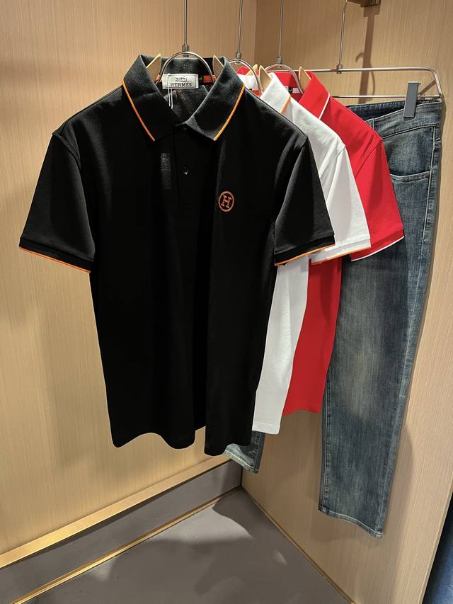 Her*Mes爱*仕2025春夏新款男士短袖Polo衫，全新升级百搭基础款，低调奢华，品格之选！甄选优质精选珠地棉打造而成，吸湿性好，舒适透气，享受轻薄轻松自在