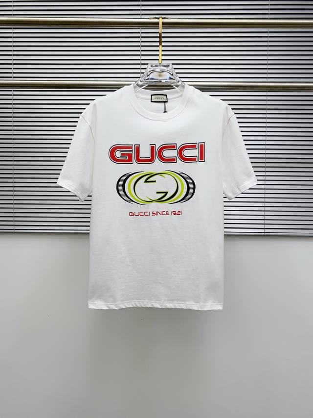市场有仿版认准工艺和面料 25Ss古家纯棉最新面料 最高版本 胸前字母Gucci撞色直喷工艺！经典标识图案Logo时尚简约潮流短袖，最顶级的品质专柜原单短袖，顶