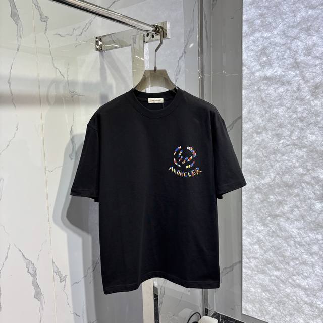 蒙口新款手绘短袖T恤 颜色:黑，白 码数:M~3Xl