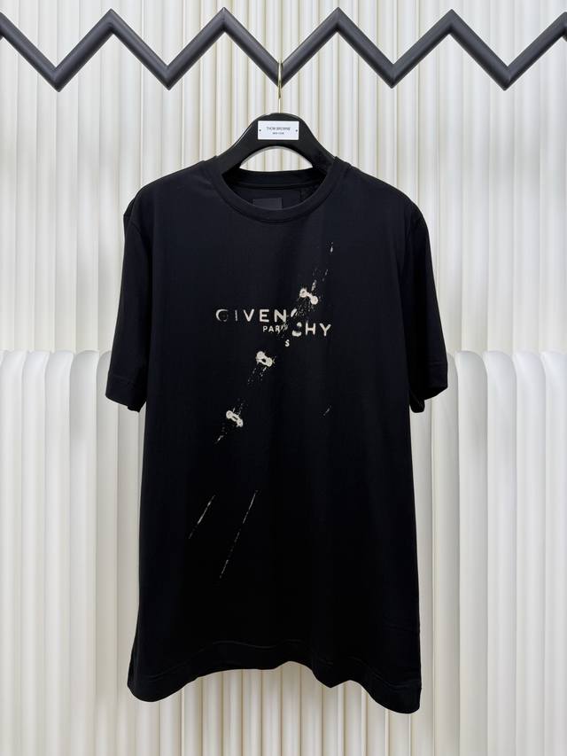 纪梵希Givenchy视觉陷阱短袖 正品开版-实体柜台-顶奢品质 秒杀市面一切版 采用50支双股 配套32支1X1螺纹 手感柔软 舒适亲肤 搭配网点拔印和Gvc