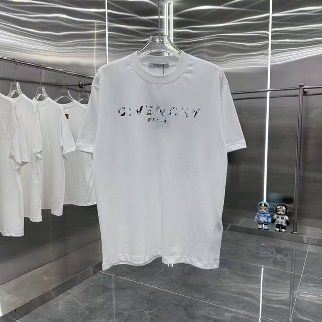 纪梵希 2025春夏新款260克短袖T恤 个性印花工艺 男女同款宽松版 S M L Xl Xxl 五个码 黑色 白色 玫红色