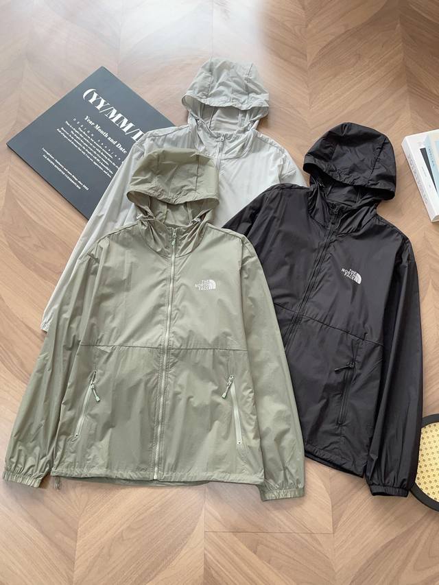 9917# Thenorthface北面皮肤衣 户外轻薄外套透气防晒服 防紫外线连帽拉链风衣外套 定制四面弹面料具有出色的防护性，防水防晒，轻薄透气，适用于夏季