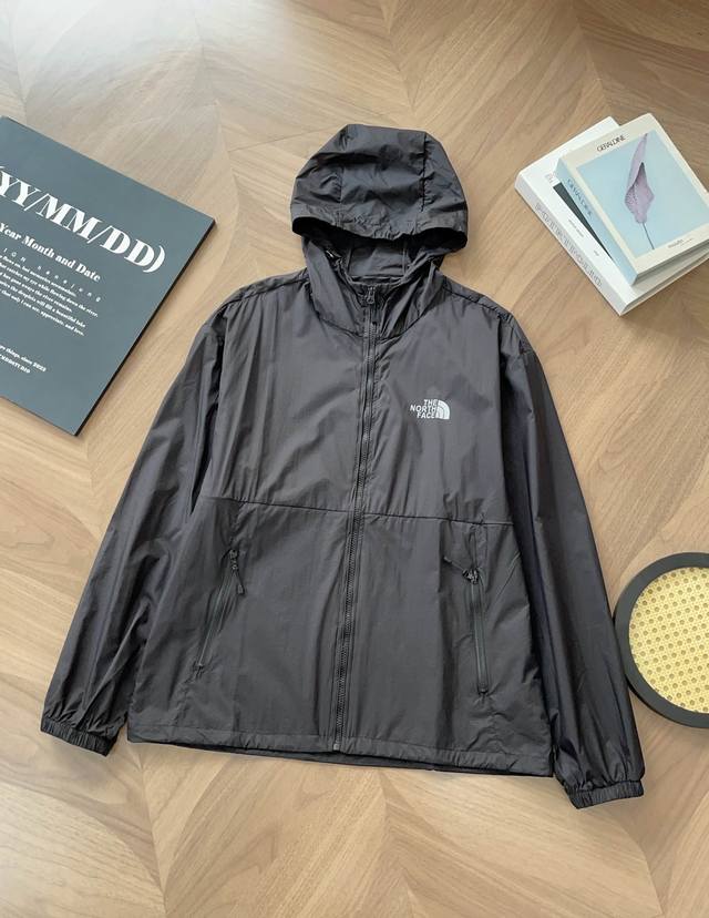 9917# Thenorthface北面皮肤衣 户外轻薄外套透气防晒服 防紫外线连帽拉链风衣外套 定制四面弹面料具有出色的防护性，防水防晒，轻薄透气，适用于夏季