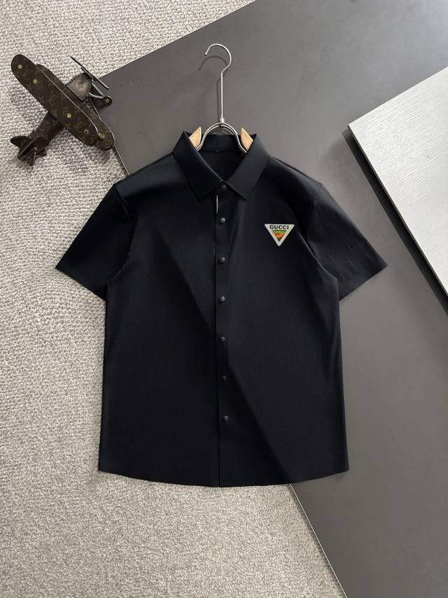 隔天出货 高品质 Gucci 古奇 25Ss春夏新款高定Polo翻领T恤 意大利进口机器制造 真正做到顶奢高品质 1:1Copy闭眼入 精梳重磅的面料，高强度高
