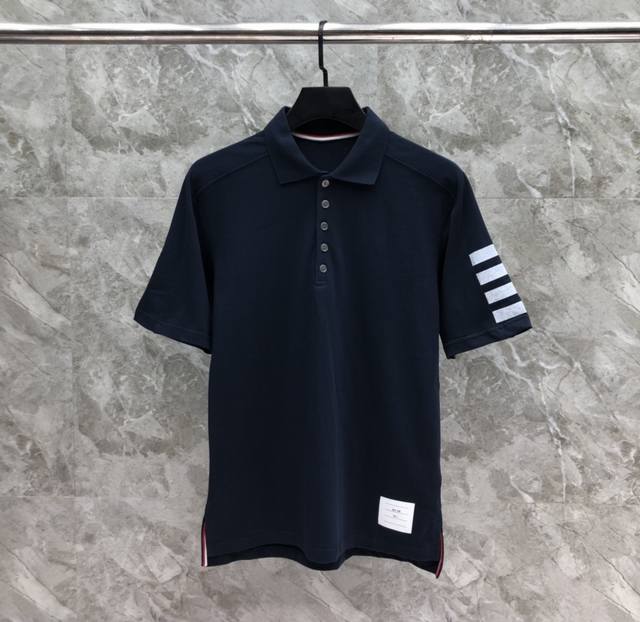 左袖插肩四杠翻领Polo 码数：1-5 颜色：灰色、藏青、白色