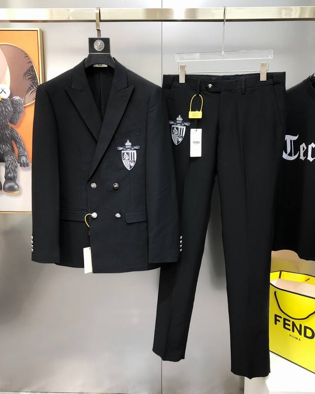 整套 上衣 西裤 Fd 芬迪2025早春新款原单男士商务休闲西装套装 西服外套西裤 可拆开售卖官网同步售卖 高端定制 时尚百搭 爆款贴布刺绣Logo图案设计 采