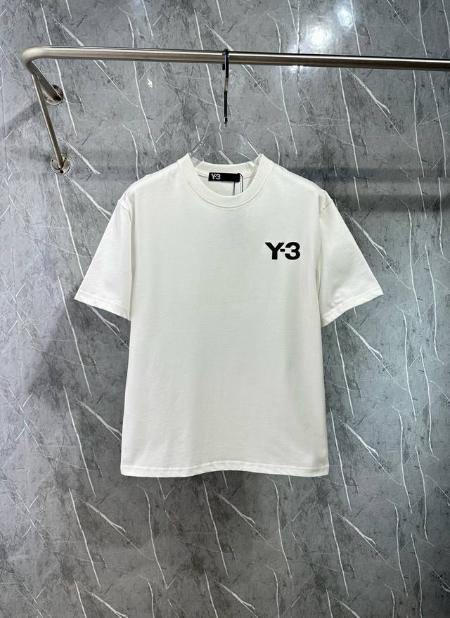 Y3家 2025春夏新款首发专柜最新款短袖圆领T恤 高端订制 设计前卫时尚！品牌Logo重工艺设计 高端定制面料.手感柔软.穿着舒适.专柜级别精致车线.做工精细