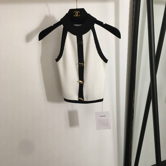 款号20251788 Chane*新款 小香纽扣拼色挂脖针织背心，白色，黑色， 均码；胸围62，长38