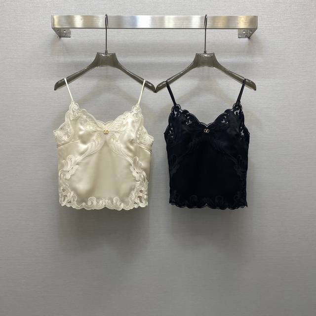 Va*25Ss 性感V领重工定位绣花吊带上衣，高级面料，颜色:图片2色，面料：刺绣醋酸面料 Smlxl