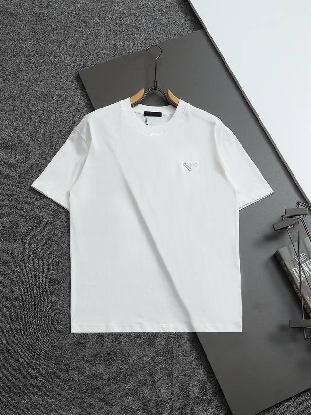 Prada 普拉达 25Ss最新款百搭短袖T恤男女同款！！ 多颜色组合胸前间三角标后背刺绣工艺！特供定制面料！加上紧密纺纱工艺又使面料光滑紧密得到整体面料的高级