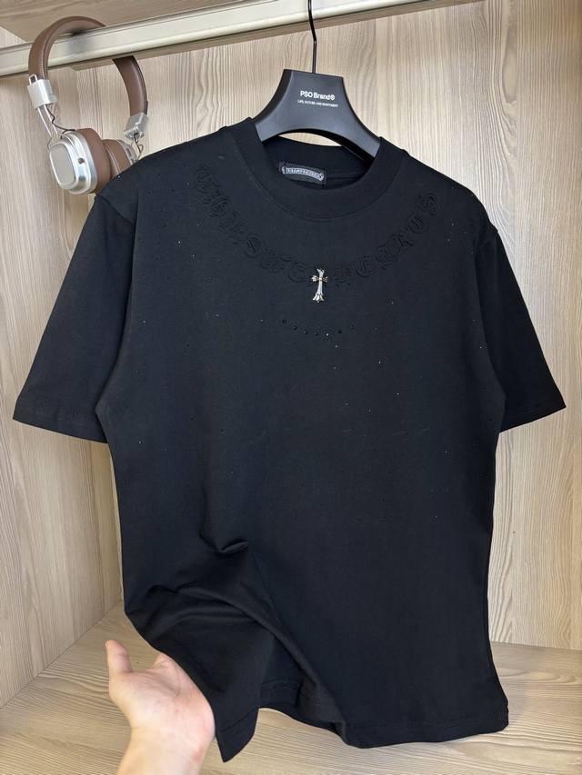 款号：Dc 68# Chrome Hearts 克罗心胸前凹凸压花Logo+烫钻满天星短袖T恤 280克纯棉双砂面料 所有面料均已提前做过缩水 品质第一 所见即