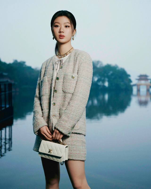 外套 半裙 Chane* 25Ss春夏新款 圆领粗花尼外套+半裙套装丨独家高版出品！进口粗纺羊毛呢材质 质感高级 品相十足 小V领洋装外套版型 正肩垫肩设计贴合