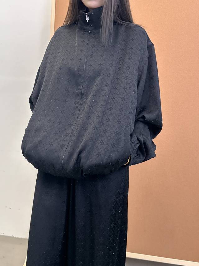 克罗心 ｜ 新款提花开衫，人丝人棉提花面料，成衣全身烫钻工艺，男女同款，尺码Sml