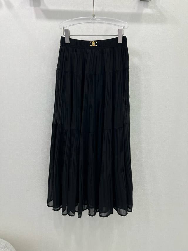 Celin*25春夏新款超高级的面料半裙，腰头金属凯旋门Logo装饰 橡筋拼接褶皱高腰长款塔A字半身裙 上身超级遮肉显瘦 巨好搭配的一系列单品 简简单单 穿出清