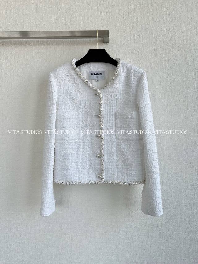 新品预售 珍珠边粗花外套 颜色：白色 尺码：S M L C*Wt