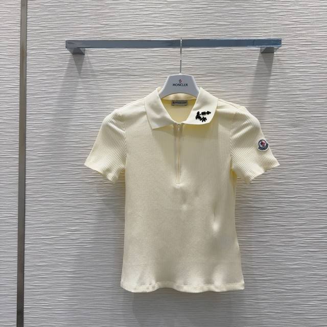 Moncle* 2025新款 视觉很赞 细线针织特别有质感 经典减龄单品！一眼爱上 好好看 特别好搭配 白富美必收的完美单品。质感超赞 完美做工品质！Sml S