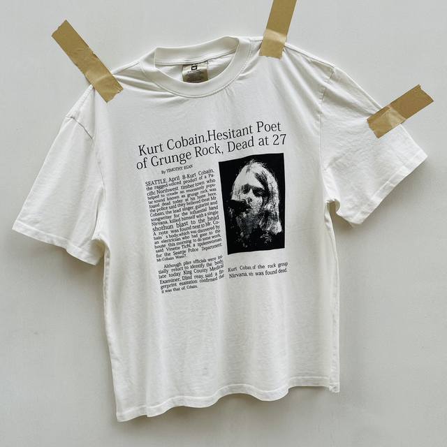 vv08 Nirvana涅槃乐队 Kurt Donald Cobain科特柯本重磅短袖高街男面料采用230克新疆磨毛纯棉 并经过了做旧水洗工艺，因此手感更加柔顺