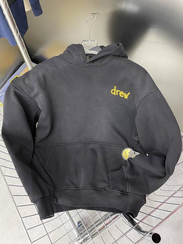 de25 顶版级本 Drewhouse全新水洗做旧款 得原物版购入打版 我这们款面料部全需要特定别制定染 这面款料如果自不己定制定染 面会料很不稳定 会现出洗水