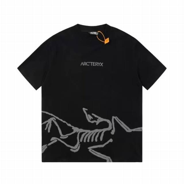 Arcteryx 小鸟 春夏新款发泡对位印花短袖T恤 最新款 太帅了 印花发泡很有质感 高品质 码数Xs S M L