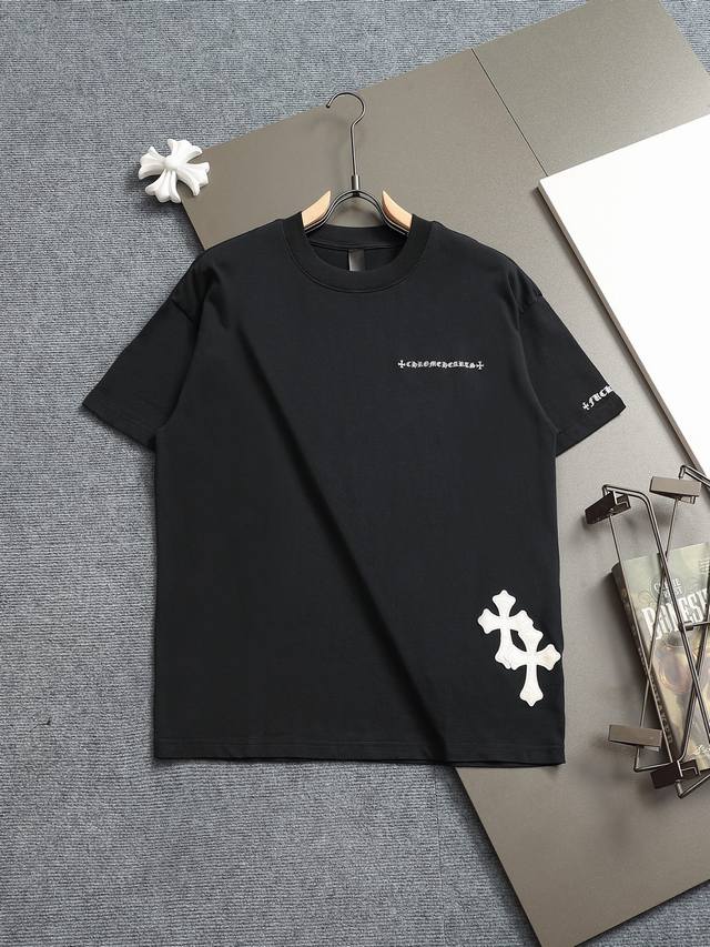 Chrome Hearts Ch克罗心十字架贴皮短袖T桖 版型大 宽松有型区别低版本瘦长版型上身拉胯 百分百承诺:顶级品质不做快餐货市面最高版本 顶级品质，32