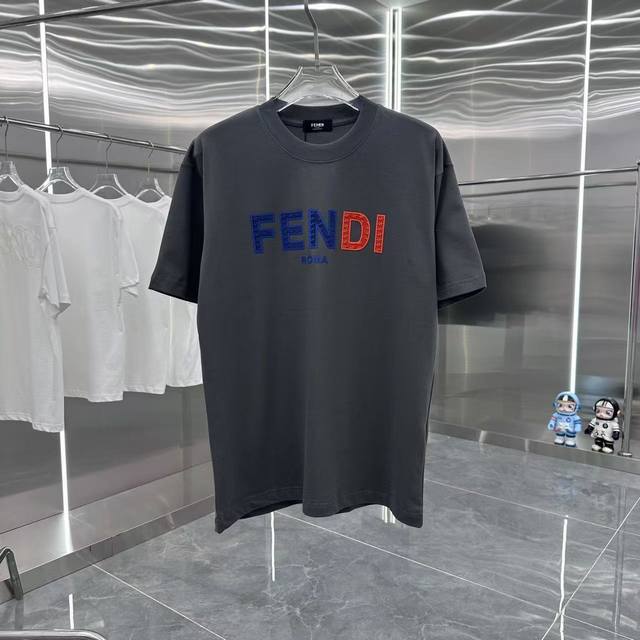 芬迪 2025春夏新款260克短袖T恤 印花硅胶 男女同款宽松版 S M L Xl Xxl 五个码 黑色 白色 灰色