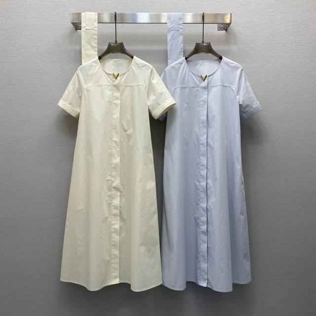 Va*25Ss 精致圆领金属扣点缀极简风本布腰带设计收腰连衣裙，高级面料，颜色:图片2色，面料：精纺棉面料 Smlxl
