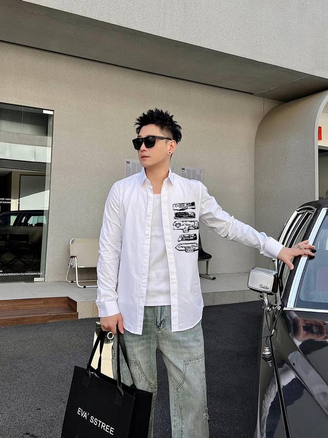迪奥 专柜最新款男士必备款衬衫，100%天然棉，舒服透气，原单狠货，原版面料，柔软舒适，上身高端又奢华，足够场面的档次，这款衬衫无不骄傲的让你满意有面子 尺码：