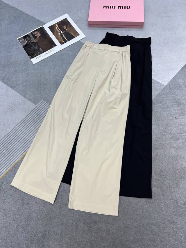 高品质Alo 25春夏新品 超轻速干运动型西裤 采用巨巨巨轻薄的速干面料 特别好穿 夏天都不热 休闲日常的西裤款式 松紧带设计很好穿 定制五金拉链 夜光胶印 闭