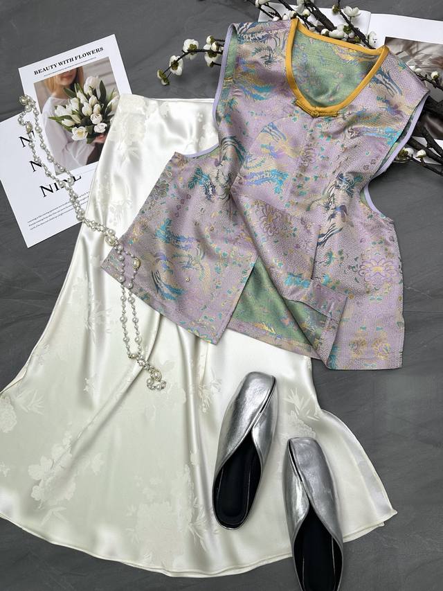 上新真丝宋锦马甲，S-Xl