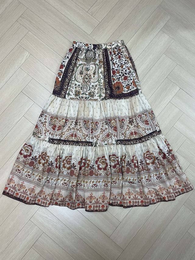 春夏新品 民族度假风印花设计气质大摆半裙 花色 S-Xl