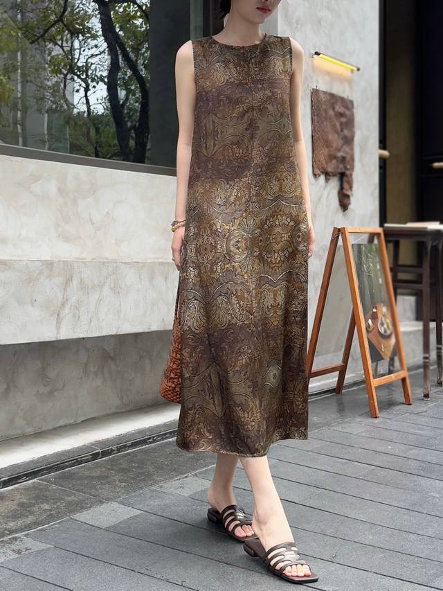 翻单出货！ 复古文艺气质敦煌壁画无袖背心连衣裙 新中式东方意蕴美翩若惊鸿婉若游龙 铜氨丝印花S～Xl