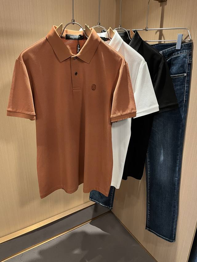 Ermenegildo Zeg*A杰*亚 2025春夏新品男士休闲Polo短袖，外贸公司订单！是杰尼亚经典的专有织物之一！ 胸前皮革Logo图案设计！定制原版珠