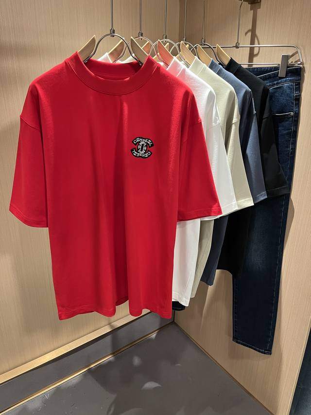 小香情侣款T恤Cha**L 2025春夏新款创意休闲男女同款短袖T恤，秒杀业内的欧美贸易私单，Cha**L家族2025官网主打单品，全新创作Logo图案刺绣设计