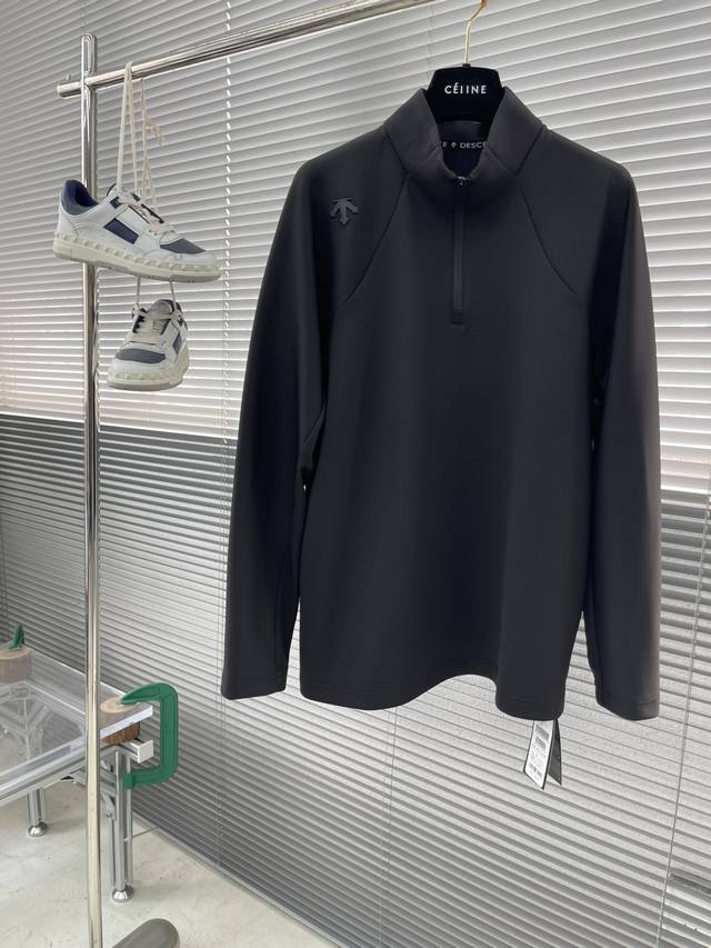 迪桑特 Training系列综训训练运动健身男士半拉链薄款长袖针织衫春季！！！ 高品质柜子同步~ 采用Solotex双面布制作，面料采用55高精棉40涤5氨纶混