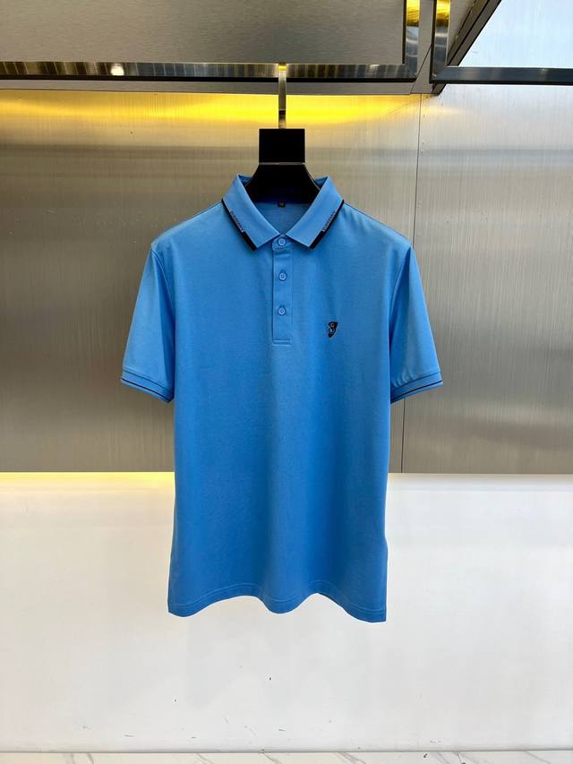 Bur巴宝莉、2025S夏季新品，设计时尚翻领战马Polo衫，客供进口顶级100%驻地丝光棉制成，面料质地轻薄，具有优越的防皱性与耐久性，着穿冰丝爽滑，如皮肤衣