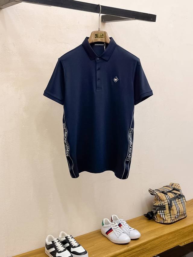 开春新品 阿玛尼 2025Ss夏季新款字母Logo男士翻领Polo衫！经典商务男款，高端男装的天花板级别的商务男款！简约时尚大气不失优雅，单穿内搭体面过人，品质
