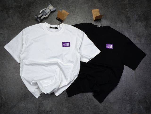 The North Face 北面2025新款紫标经典款情侣款男女同款短袖T恤 春夏百搭 配夹克内穿外搭多可以 运动必备首选 赶紧入手老板 2025Ss夏季新品