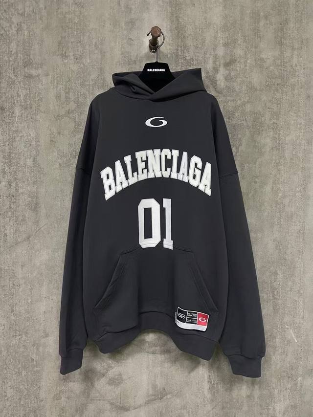 Balenciga Blcg 巴黎世家01号25Ss新款球衣帽衫连帽卫衣 顶级版本 采用进口印花贴布刺绣工艺，工艺极其复杂 Os版型 轻奢主义 男女日常通勤穿搭