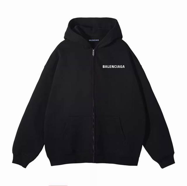 Balenciaga巴黎世家经典小标春季连帽开衫拉链卫衣外套 高品质，做细节 甄选新疆华棉面料 手感软糯细腻 上身充满质感 非常轻便舒适运动宽松版型不紧身 轻松