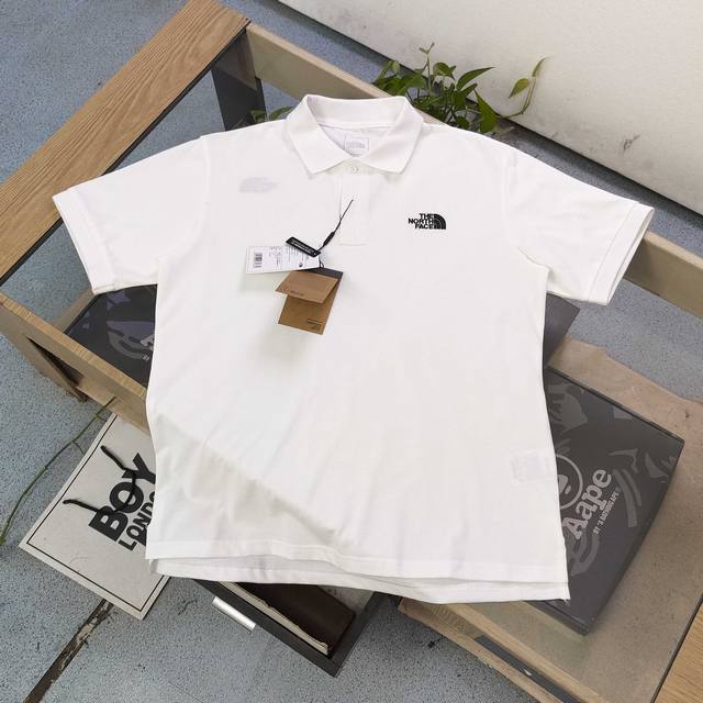 上新 款号：Mz 3 2025新款The North Face北面Tnf经典刺绣小标Logo图案Logo字母绣花休闲情侣短袖polo衫，简约时尚潮流，上身颜值超