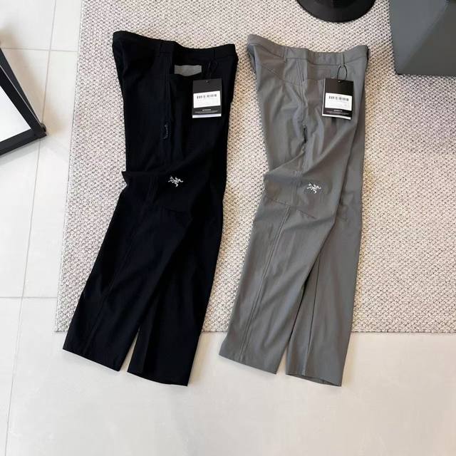 细节图 刺绣版本 Arc'teryx始祖鸟 Creston Sv pant 防风 男子 软壳长裤 Arc'teryx 始祖鸟 的Creston Sv pant是