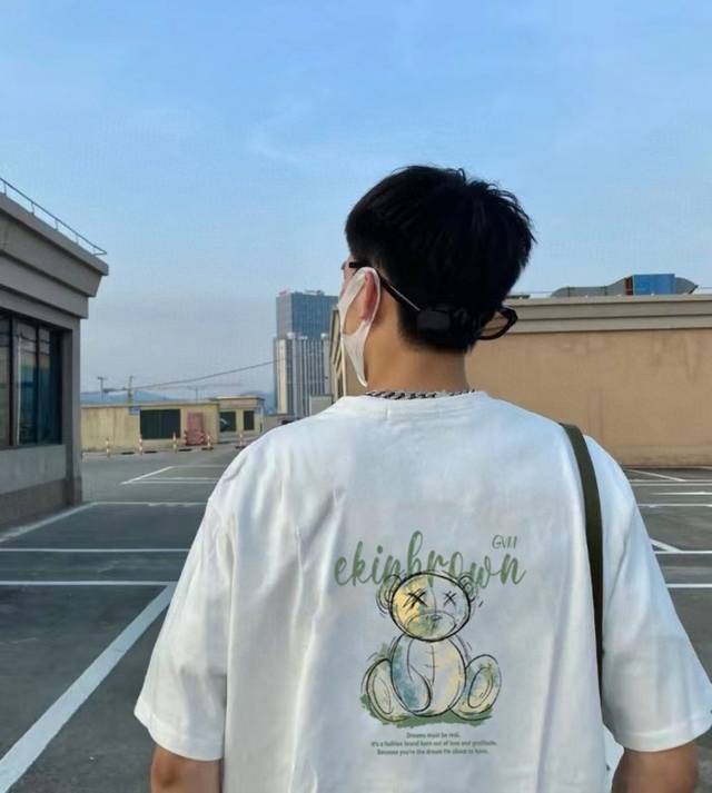 上新 斯图西小熊字母印花短袖T恤 斯图西Stussy潮牌男孩纯棉短袖T恤男女同款潮 黑白经典色 简约百搭 纯棉面料 质感无敌 做工精细 高清环保印花，高品质新疆