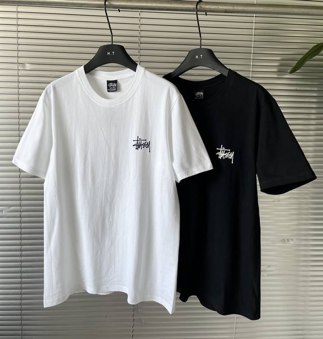 上新 Stussy Fw24 Built In Usa Tee pigment Dyed 背面英文Logo印花舒适圆领短袖T恤 男女同款 辅料：原版拆解开发，一