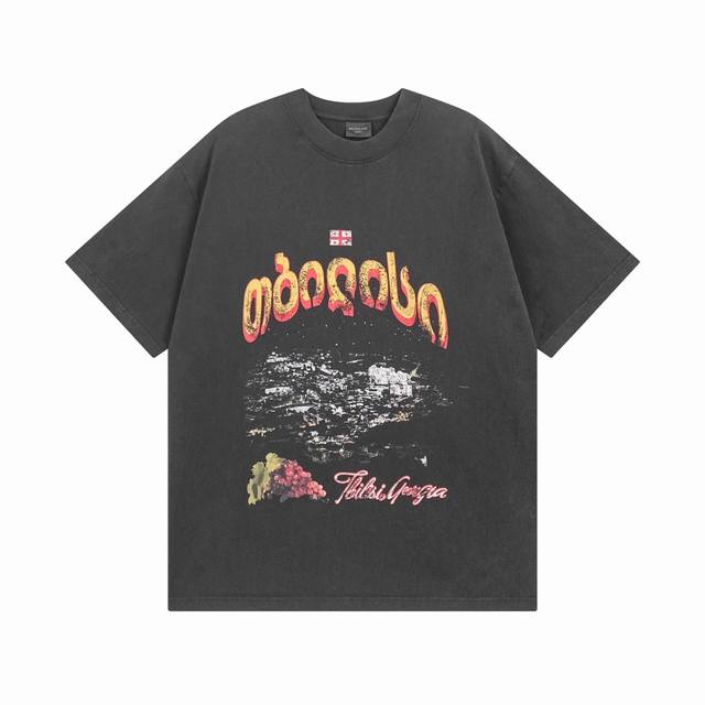 Balenciaga 巴黎世家2025 Ss 最新款 格鲁吉亚品第比利斯白墨直喷印花洗水磨烂做旧短袖T恤 本市场No.1的质量 真正天花板品质 全部原版开发注意
