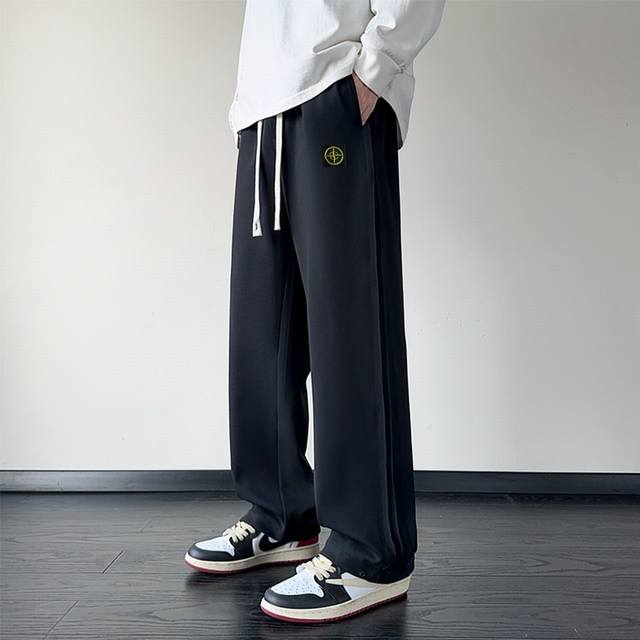 上新 Stone Island 石头岛卫裤秋季新款拼接织带休闲裤 百搭神裤，拖地裤， 男女同款 ，舒适百搭，立体裁剪！手感细腻，百搭不挑人！ 颜色：黑色 米白色