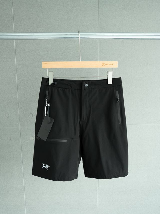 夏季刚需速干机能短裤 Arc Gammalighweight口袋刺绣标短裤直筒裤中腰版型休闲短裤男女同款 颜色：黑色 尺码：32 34 36 38 尺码表 32