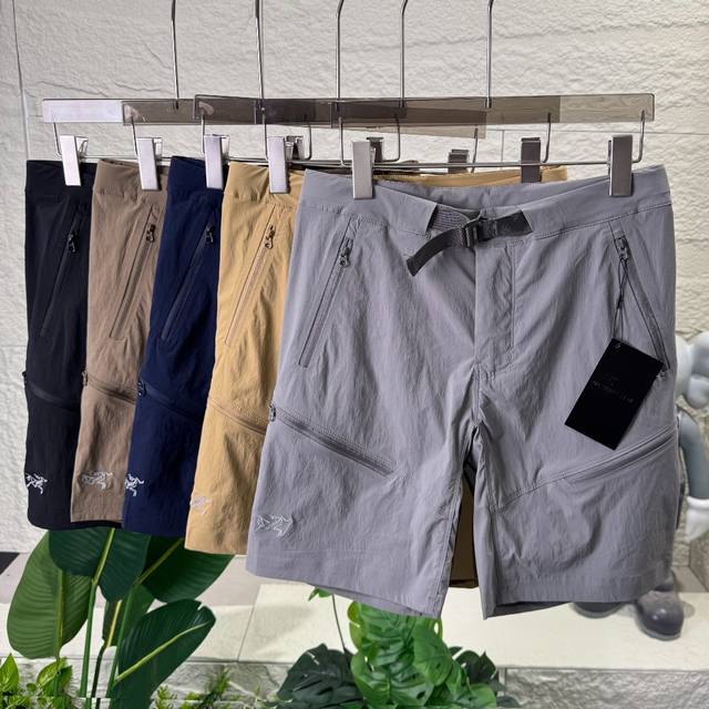 独家臻品 Arc‘Teryx 始祖鸟经典男女同款速干短裤 ，专柜货号:29121~情侣轻薄 Gamma 五分裤为徒步远行而设计。高性能 Terratex弹力尼龙