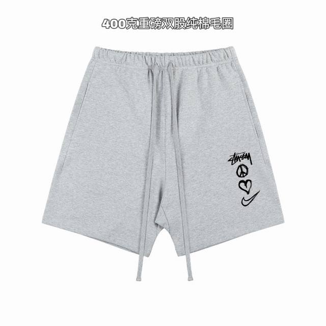 斯图西Stussy印花双股400克纯棉毛圈男女情侣款短裤 面料：独家定制面料采用400G纯棉毛圈面料市场找不到第二家，可以说一条短裤能穿5年毫不夸张，宽松版型