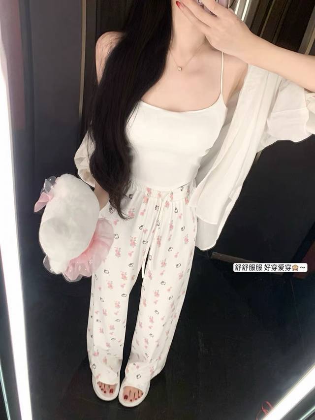 上新 套装 Kt猫猫裤套装～ 必入~定制面料直筒裤，懒人遛弯裤 Kitty裤子 樱花粉碎花裤简直是小甜妹 粉色猫猫头粉色小碎花 纯欲少女拿捏了 面料垂感超强且不